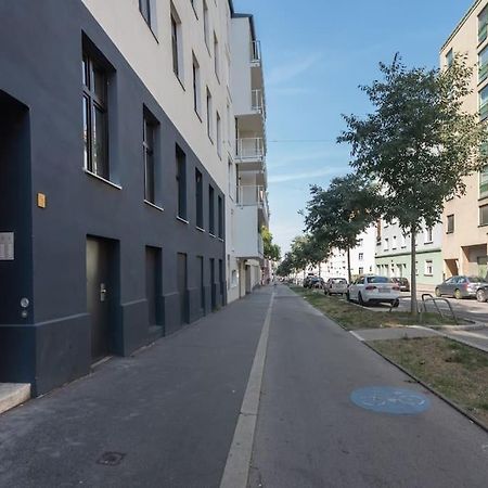 Grosse Terrasse, Klimaanlage Und U-Bahn Naehe Apartment เวียนนา ภายนอก รูปภาพ