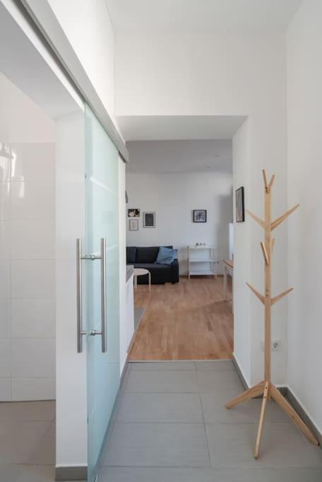 Grosse Terrasse, Klimaanlage Und U-Bahn Naehe Apartment เวียนนา ภายนอก รูปภาพ
